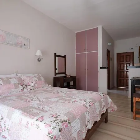 Olive Garden Apartment 1 * Acharavi (Corfu)